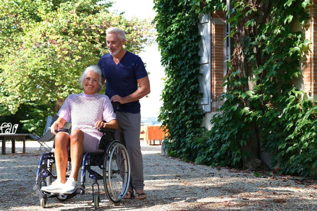 Les vêtements adaptés aux personnes en situation de dépendance